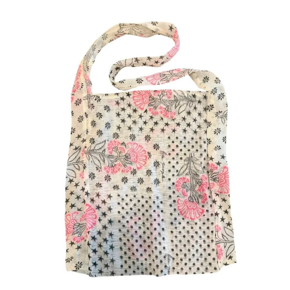 Free People Canvas Grocery Tote – Floral Star Print